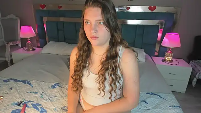 LiiaVelvet online show from April 2026 12:22:02 PM