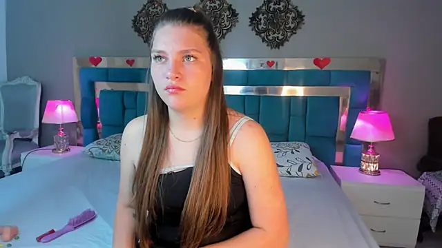 LiiaVelvet online show from March 2026 03:27:01 AM