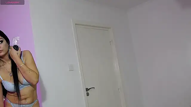 LisaTown online show from November 2025 06:08:02 PM