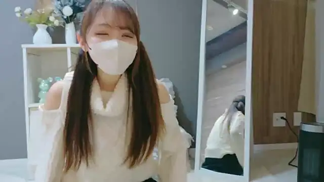 Nami-jpn online show from December 2025 07:22:01 AM