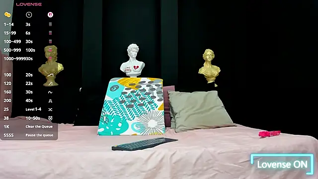 selenaflamemj online show from February 2026 07:01:01 PM