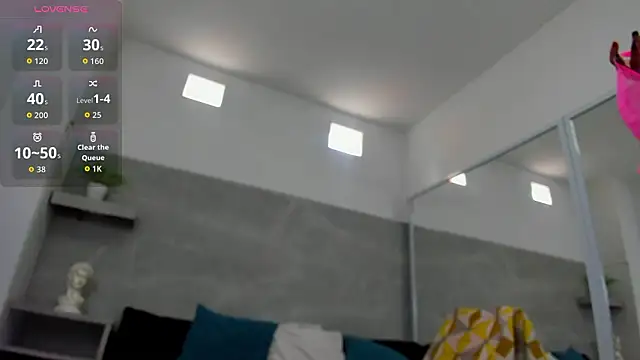 selenaflamemj online show from February 2026 07:05:01 PM