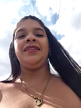 Layla-daring online show from April 2026 08:01:01 PM