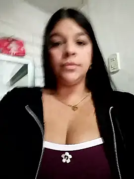 Layla-daring online show from March 2026 06:33:01 PM