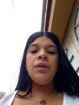 Layla-daring online show from April 2026 05:37:01 PM