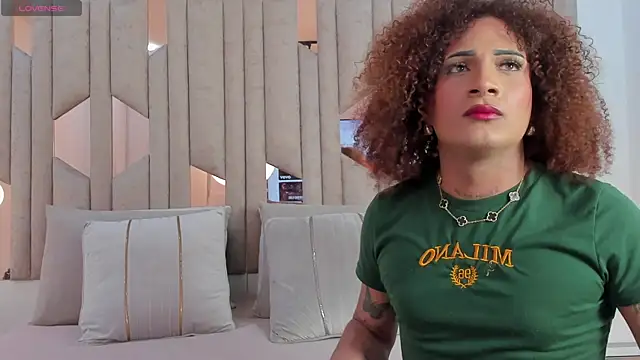 Snapshot of im_harper chatting on November 2025 08:53:02 PM im harper online show from November 2025 08:53:02 PM