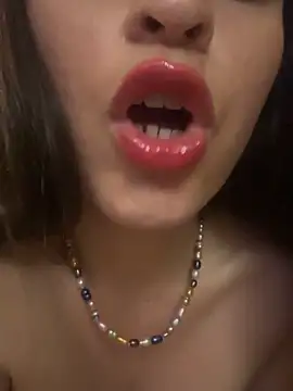 Snapshot of Little__Danni1 chatting on July 2026 05:52:02 AM Little Danni1 online show from July 2026 05:52:02 AM
