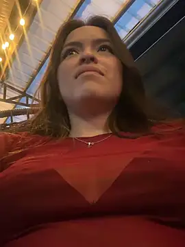 Snapshot of Little__Danni1 chatting on April 2026 03:04:02 AM Little Danni1 online show from April 2026 03:04:02 AM