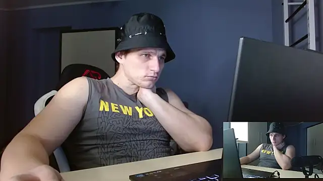 Poliglotjoe1 online show from February 2026 09:12:02 PM