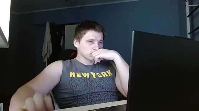 Poliglotjoe1 online show from February 2026 01:39:01 AM