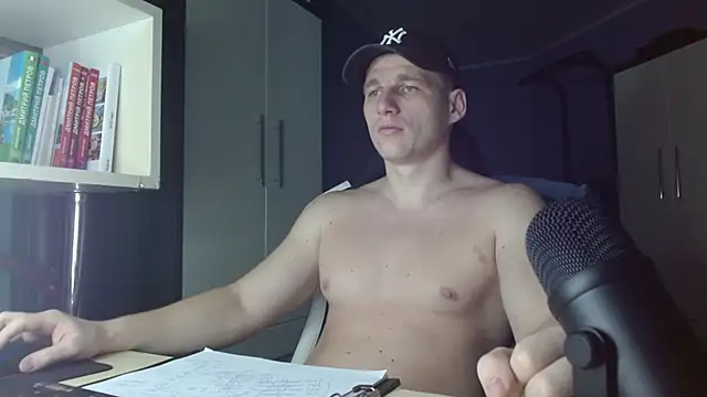 Poliglotjoe1 online show from November 2025 04:23:01 AM