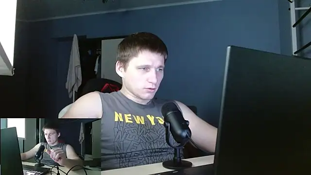 Poliglotjoe1 online show from February 2026 03:33:02 PM