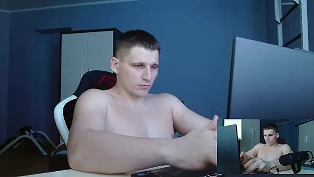 Poliglotjoe1 online show from February 2026 07:54:02 AM