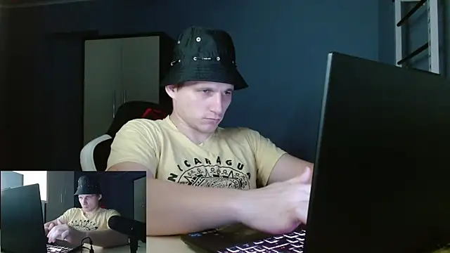 Poliglotjoe1 online show from February 2026 02:22:01 AM