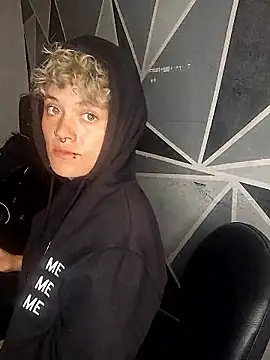 megan NL online show from January 2026 02:51:01 AM