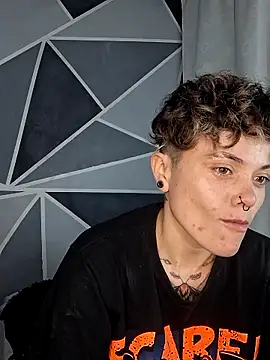 megan NL online show from December 2025 12:05:01 AM