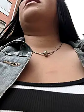 Kendra-daring online show from November 2025 06:08:01 PM