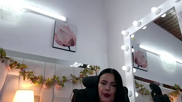 Victoria Gautherr online show from December 2025 07:52:02 PM