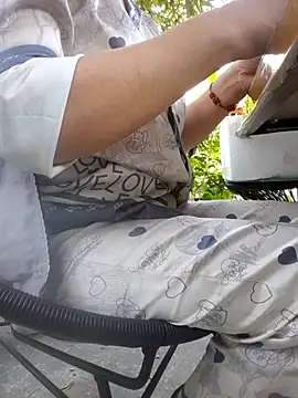 suna218 online show from November 2025 06:46:01 AM