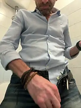 Alexbbcum online show from July 2026 12:26:01 PM