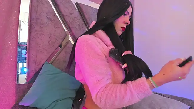 frany wolf  online show from December 2025 06:02:01 AM