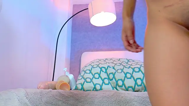 Snapshot of lanna_w chatting on December 2025 10:31:01 PM lanna w online show from December 2025 10:31:01 PM