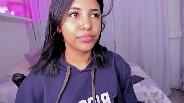 emmyheart7 online show from January 2026 03:43:02 AM