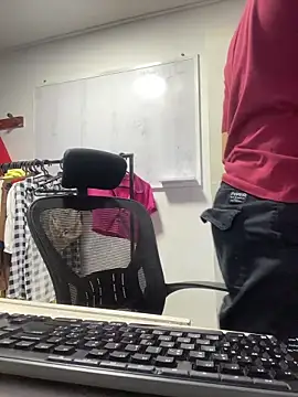 charlie bass online show from November 2025 06:03:02 AM