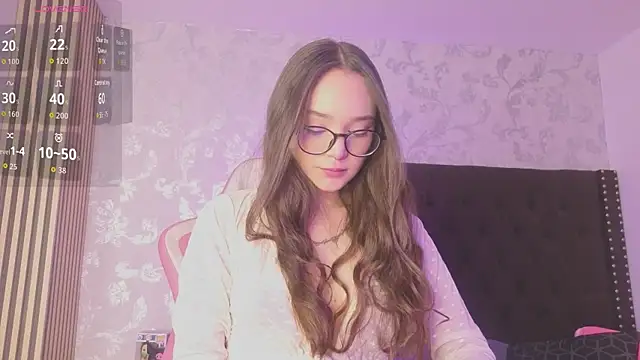 Snapshot of dahianae__ chatting on July 2026 07:33:02 PM dahianae online show from July 2026 07:33:02 PM