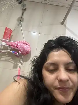 Snapshot of _MileyBerry chatting on November 2025 06:19:02 PM MileyBerry online show from November 2025 06:19:02 PM