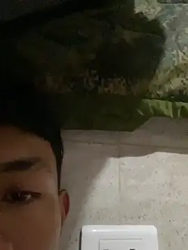 andres0diaz online show from December 2025 08:08:02 PM