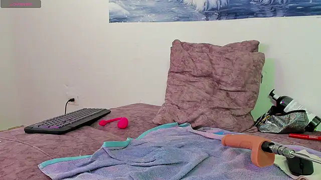 Mia King  online show from February 2026 08:06:02 PM