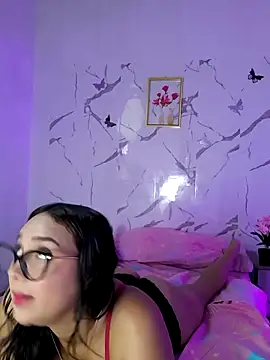 Snapshot of aymy2026 chatting on November 2025 06:18:02 PM aymy2026 online show from November 2025 06:18:02 PM