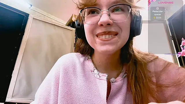 LouettaTornese online show from November 2025 08:14:01 AM