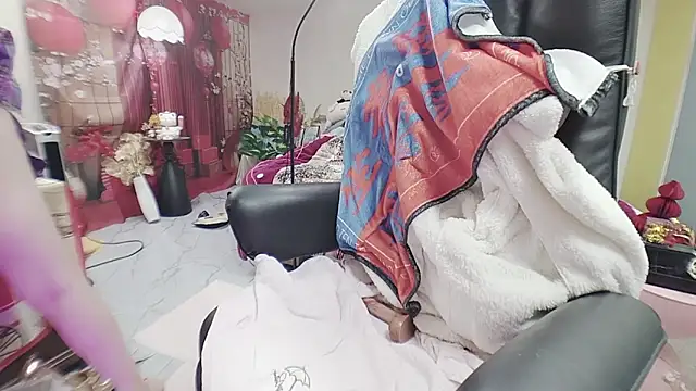 Alberta-love520 online show from March 2026 01:47:01 PM