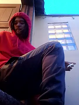 Eezxxx online show from January 2026 05:27:02 PM