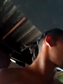 Eezxxx online show from December 2025 02:20:01 PM