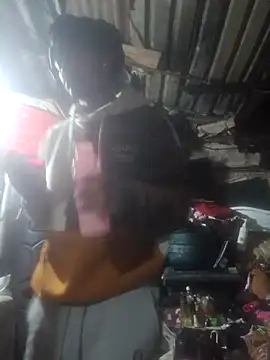 Eezxxx online show from March 2026 12:09:01 PM