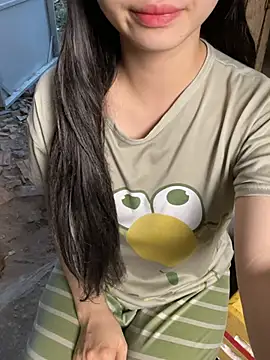 XndSeraphina online show from March 2026 11:03:01 AM