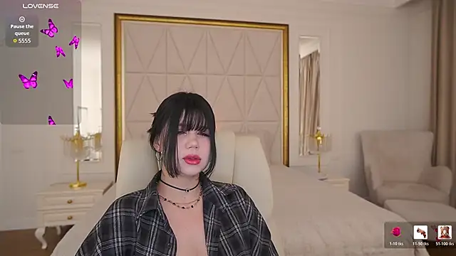 NightAylin online show from April 2026 08:54:02 PM