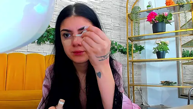 SerennaNoir online show from December 2025 06:05:02 AM