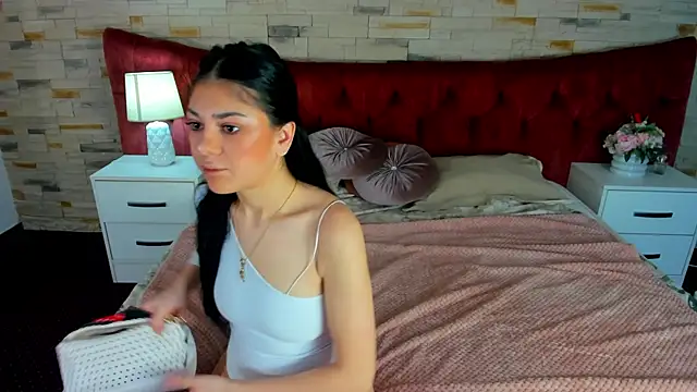 SerennaNoir online show from December 2025 06:15:01 AM