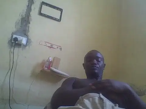 UsTwo  online show from November 2025 04:33:02 AM