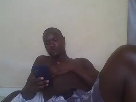 UsTwo  online show from November 2025 08:36:02 AM