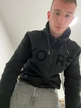 Snapshot of Girth_king22 chatting on November 2025 09:37:01 PM Girth king22 online show from November 2025 09:37:01 PM