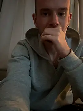 Snapshot of Girth_king22 chatting on December 2025 05:14:01 PM Girth king22 online show from December 2025 05:14:01 PM