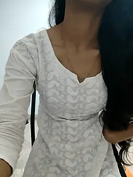 Snapshot of Roja__ chatting on November 2025 02:12:02 AM Roja online show from November 2025 02:12:02 AM