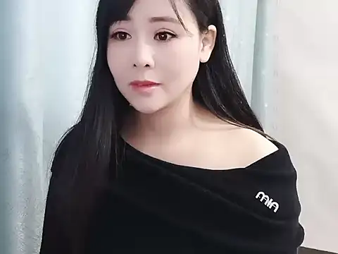 camilla-- online show from November 2025 09:30:01 AM