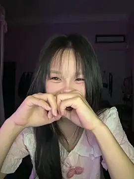 Kiee-lee online show from May 2026 06:23:01 PM