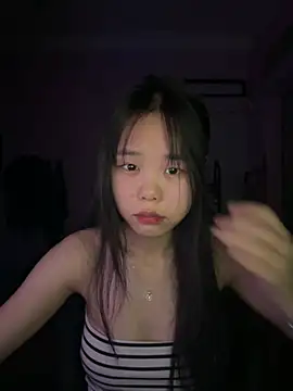 Kiee-lee online show from May 2026 10:24:01 PM